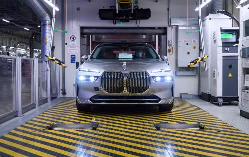 bmw 7 series production line
