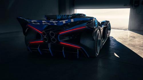 H Bugatti Bolide με τον 16κύλινδρο κινητήρα W16 των 8.0 λίτρων