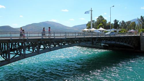 chalkida bridge gefira euripou proti ston kosmo sirtaroti