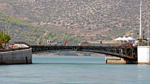 chalkida bridge gefira euripou proti ston kosmo sirtaroti