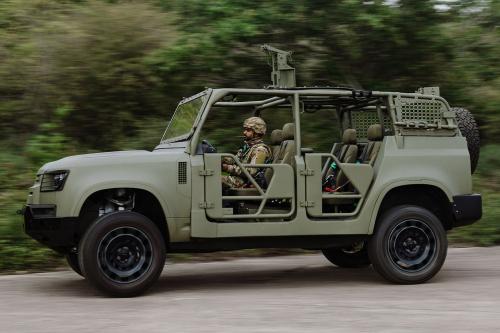 defender b