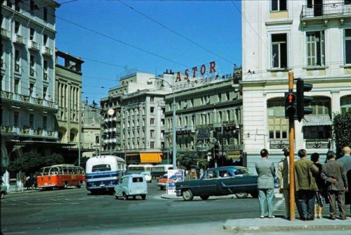 Η οδός Πανεπιστημίου στη συμβολή της με τη Λ. Βασιλίσσης Σοφίας