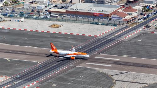 δρόμος αεροπλάνα γιβραλτάρ