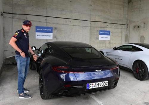 Aston Martin Verstappen