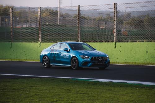 Kumho Ecsta