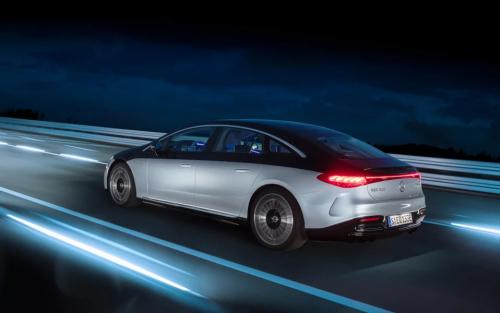 mercedes EQS