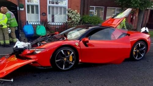ferrari sf90 ατύχημα