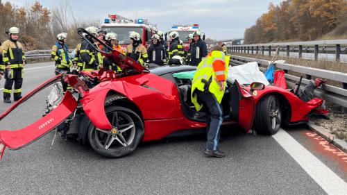 ατύχημα ferrari sf90 stradale