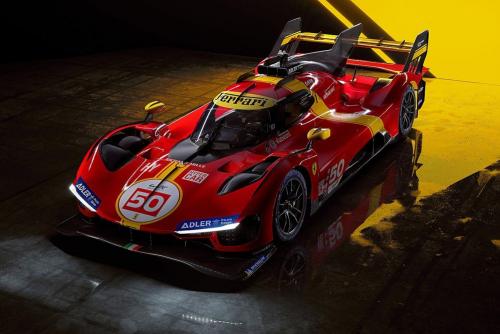 Το αγωνιστικό πρωτότυπο Ferrari 499P της κατηγορίας LMDh των αγώνων αντοχής