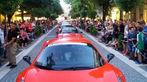 Φωτογραφία από αντίστοιχη εκδήλωση στην Κέρκυρα το 2018 (από τον λογαριασμό του  Ferrari Club Passione Rossa Greece στο Facebook)