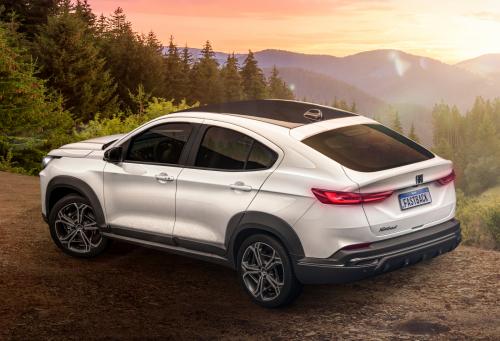 fiat fastback