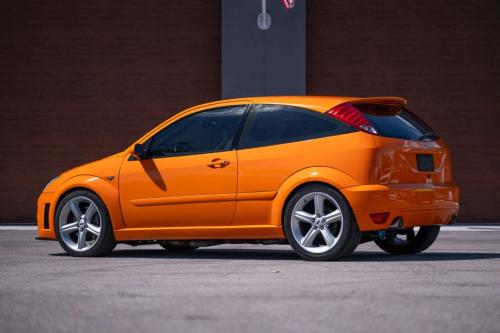 ford focus v8 b