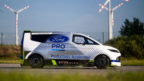 ford pro electric supervan 02