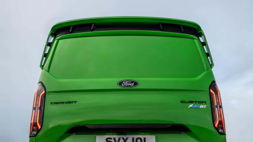 Ford Transit Custom MS-RT σε φανταχτερό χρώμα