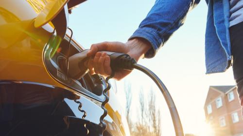φόρτιση ηλεκτρικού αυτοκινήτου