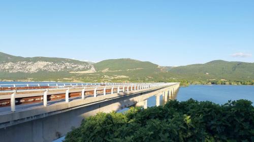μία από τις μεγαλύτερες γέφυρες της Ελλάδας