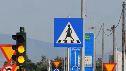 φανάρια με γυναικεία φιγούρα