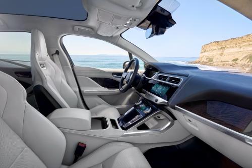 Audi e-tron Sportback vs Jaguar i-Pace