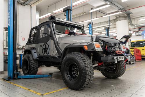 jeep wrangler sahara