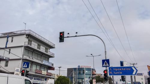 κάμερες στα φανάρια της νέας φιλαδέλφειας