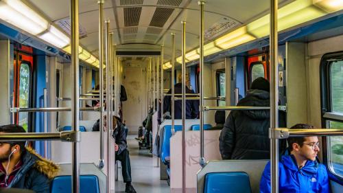 Καθίσματα Μετρό Λεωφορείων 