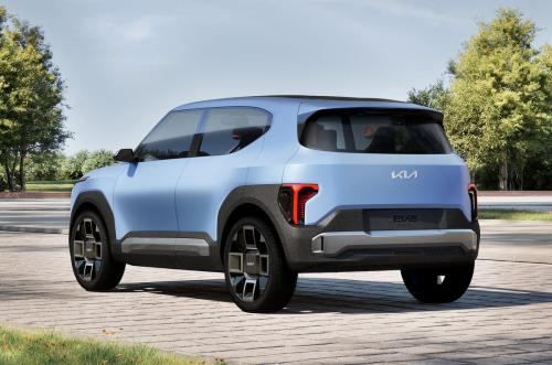 KIA EV2