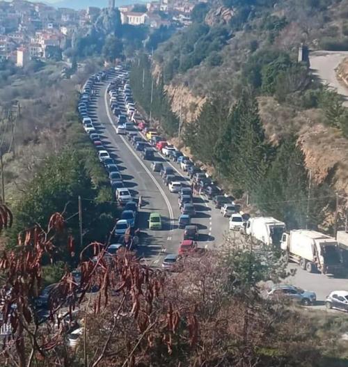 Κίνηση στην Αράχωβα