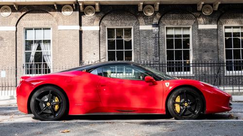 κλοπές ferrari Στο λονδίνο