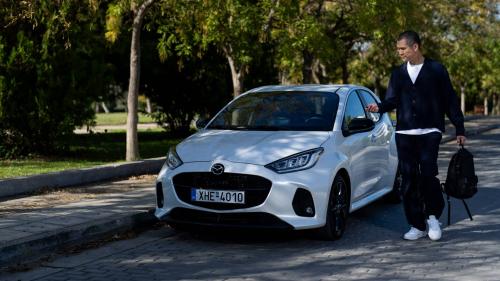 Κοντιζάς αυτοκίνητο mazda 2 hybrid