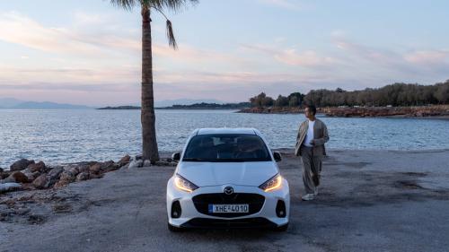 Κοντιζάς αυτοκίνητο mazda 2 hybrid