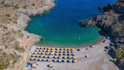 Ο Χαλκός είναι ένας ακόμη μικρός θησαυρός των Κυθήρων που περιμένει να τον ανακαλύψετε