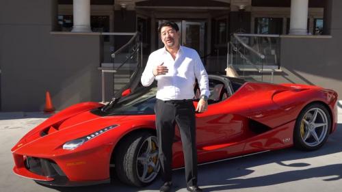 Ferrari laferrari aperta 5 xronia anamoni