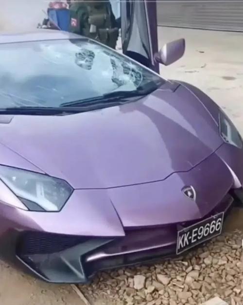 lamborghini aventador b