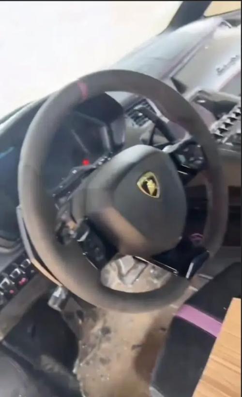 lamborghini aventador c