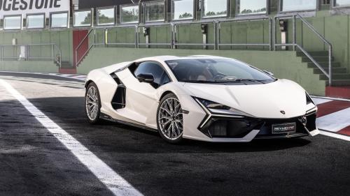 lamborghini revuelto