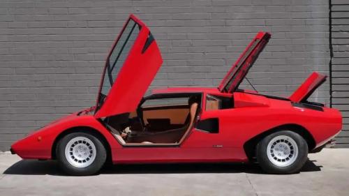 lamborghini countach b