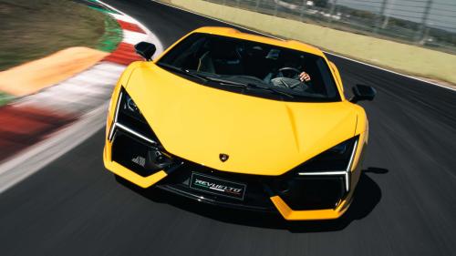 lamborghini revuelto b