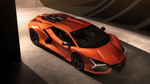 Η πρώτη plug-in υβριδική Lamborghini της ιστορίας, Revuelto