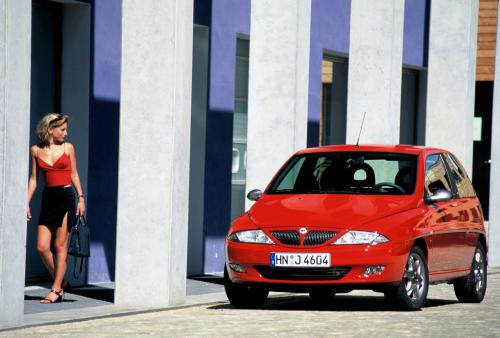 Lancia Ypsilon