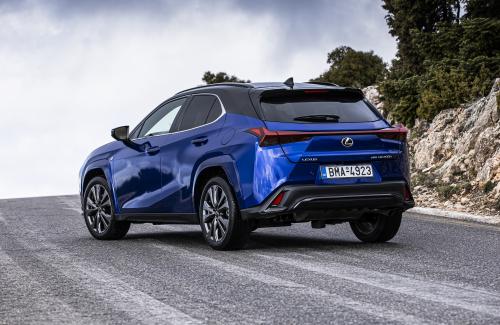 Lexus UX 300h