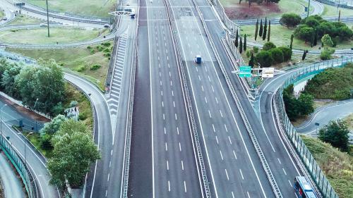 λωρίδες επιτάχυνσης και επιβράδυνσης