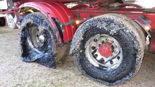 ελιωσαν ελαστικά