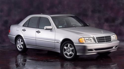 Mercedes C-Class dimoprasia oddy