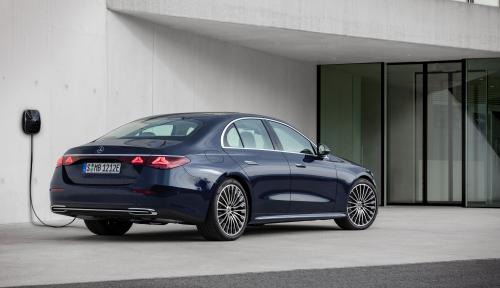 Mercedes-Benz E-Class 2024