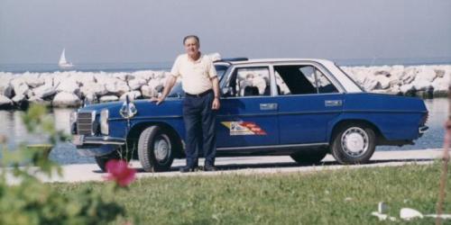 mercedes taxi