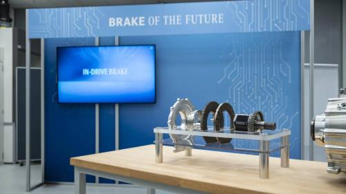 mercedes-benz-in-drive-brake-system-2