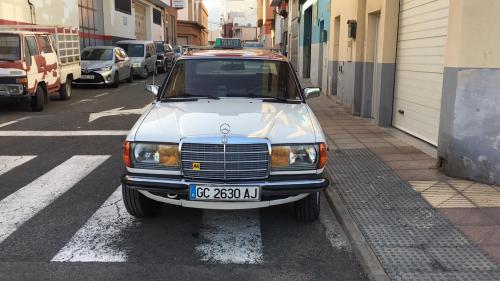 mercedes taxi 7 ek xlm 1