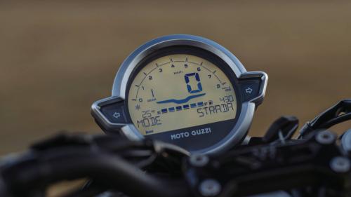 Moto Guzzi V7 Sport 4