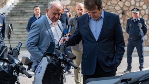νέα περιπολικά ΕΛΑΣ