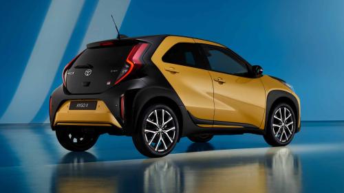 νέο toyota aygo x υβριδικό